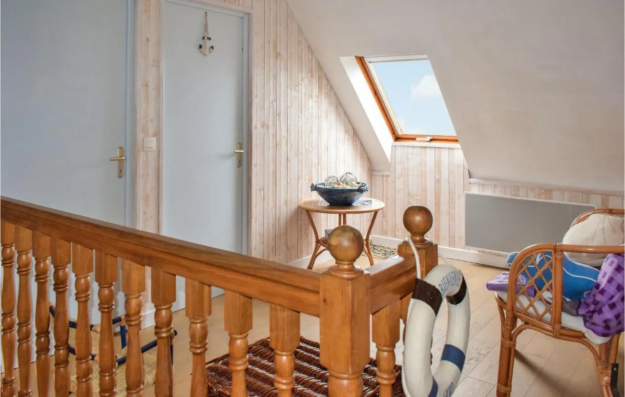 Beautiful Home In Trelevern With Wifi França